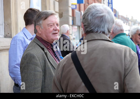 Kenneth Clarke werbend in Loughborough während der BRITISCHEN allgemeinen Wahl 2015 Stockfoto