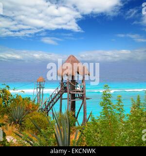 Karibische Zip Line Tiroler türkisfarbenen Meer Stockfoto