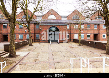 Norwich Gerichte Grafschaft Recht Amtsgericht Gebäude Eingang äußere Zeichen Fassade Norfolk UK England Stockfoto