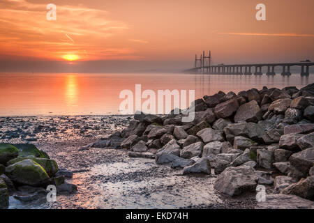 Zweite Severn Überfahrt in der Abenddämmerung Stockfoto