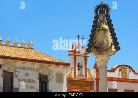 Statue der Jungfrau Maria. El Rocio, Huelva. Andalusien, Spanien. Stockfoto