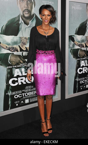 LOS ANGELES, CA - 15. Oktober 2012: Judi Shekoni bei der Los-Angeles-Premiere von "Alex Cross" Cinerama Dome, Hollywood. Stockfoto