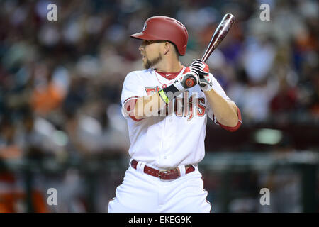 6. April 2015; Phoenix, AZ, USA; Arizona-Diamantmarkierungen Center Fielder Ender Inciarte (5) Fledermäuse gegen die San Francisco Giants im MLB-Spiel im Chase Field in Phoenix, AZ. Joe Camporeale/Cal Sport Media Stockfoto