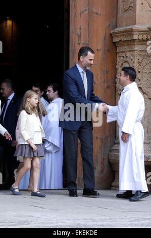 König Felipe VI. Und Prinzessin Leonor Bei der Ostersonntagsmesse in der Kathedrale von Palma. Palma De Mallorca, 05.04.2015/picture Allianz Stockfoto