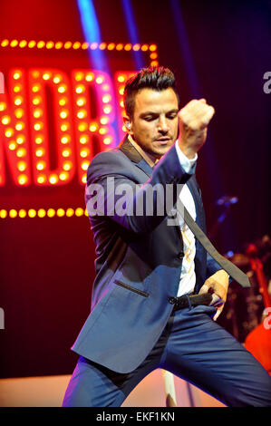 Peter Andre tritt im Vereinigten Königreich in der Sheffield City Hall Stockfoto