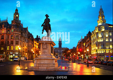 Denkmal von König Peter IV. bei Liberty oder Freiheitsplatz in Porto, Portugal Stockfoto