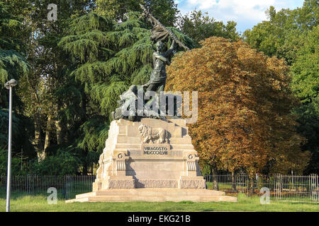 8. August 1848-Denkmal (Monumento Ai Caduti del VIII Agosto 1848) im Park Montagnola. Bologna, Italien Stockfoto