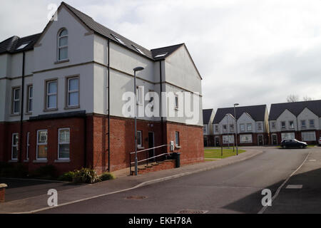 Nordirland neue Build Wohnung und halb freistehende Eigenschaften in einer neuen Entwicklung Stockfoto