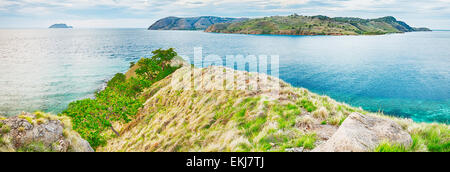 Sonnenuntergang über dem Meer. Komodo-Nationalpark Stockfoto