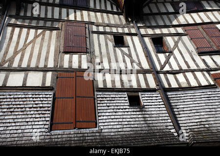 Typische mittelalterliche Fachwerkhaus in Troyes, Aube, Frankreich Stockfoto