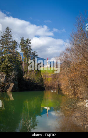 Rienz Fluss in Bruneck (Bz), Südtirol, Trentino Alto Adige, Val Pusteria, Norther Italien Stockfoto