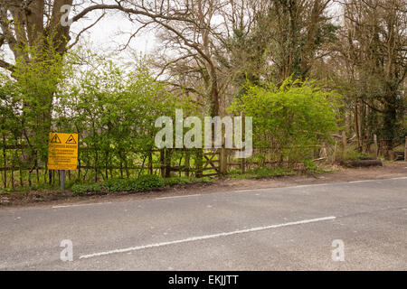 Horse Hill, Surrey, Freitag, 10. April 2015. Auf dem Gelände der Exploration Firma UK Öl & Gas Investitionen (UKOG) war alles still. Stockfoto