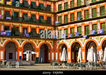 Plaza De La Corredera, Corredera-Platz Ecke, Andalusien, Spanien Stockfoto