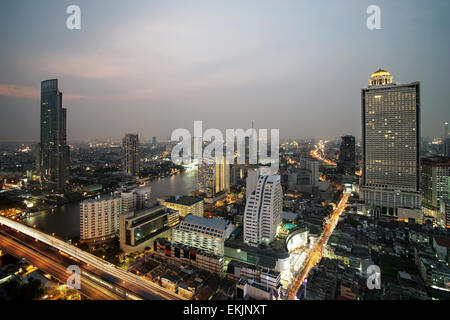 Stadtbild von Bangkok mit schönen Himmelshintergrund Stockfoto