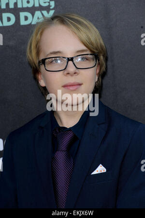 Premiere von Disney's "Alexander und die schrecklich, schrecklich, nicht gut, sehr schlechten Tag" El Capitan Theatre, Anreise mit: Ed Oxenbould Where: Los Angeles, California, Vereinigte Staaten von Amerika bei: 6. Oktober 2014 Stockfoto