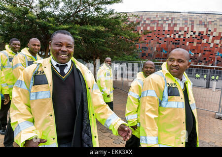 Johannesburg Südafrika, Nasrec, FNB Soccer City Stadium, der Calabash, Männer mit schwarzen Männern, Sicherheitskräfte, Angestellte, Angestellte, Angestellte, Angestellte, Angestellte, Uniform Stockfoto