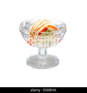 Eis in ein Glas-Töpfchen auf einem isolierten Hintergrund Stockfoto
