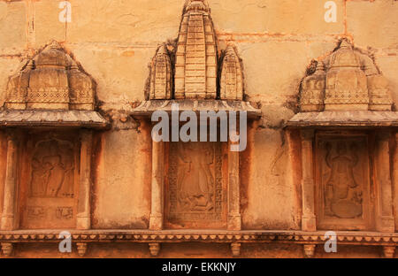 Dekorativen Schnitzereien an der Wand, Raniji Ki Baori, Bundi, Rajasthan, Indien Stockfoto