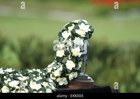 Hot Springs, Arkansas, USA. 11. April 2015. Der Arkansas Derby-Trophy am Oaklawn Park in Hot Springs, AR. Justin Manning/ESW/CSM/Alamy Live News Stockfoto