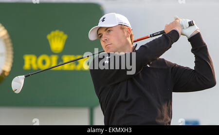 Lake Forest, Illinois, USA. 16. September 2013. Lake Forest, Illinois, USA - Jordan Spieth Abschläge aus dem ersten Loch während der vierten Runde der BMW Championship, FedEx Cup Playoffs statt im Conway Farms Golf Club in Lake Forest, Illinois. © Csm/Alamy Live-Nachrichten Stockfoto