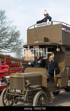 Alten London General B Typ Bus in WW1 Lackierung am Great North Steam Fair, Beamish Museum, England UK Stockfoto