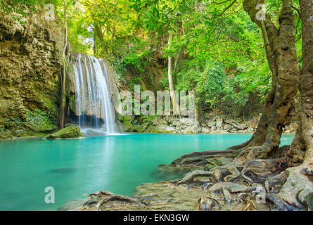 Erawan Wasserfall im Erawan National Park, Kanchanaburi, Thailand Stockfoto