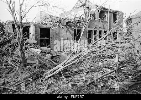 V2-Rakete Vorfall bei Tewkesbury Terrasse, Bounds Green Road, Southgate. 16. September 1944. Stockfoto