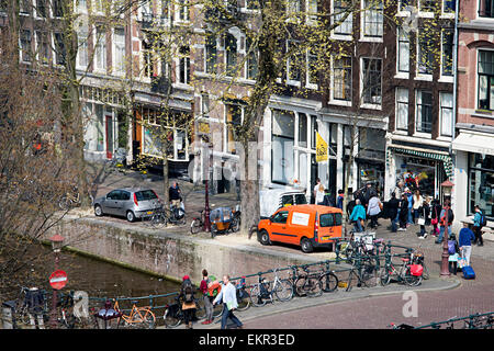 Brücke an der Ecke der Herengracht Centrum und Leliegracht Centrum, Amsterdam Stockfoto