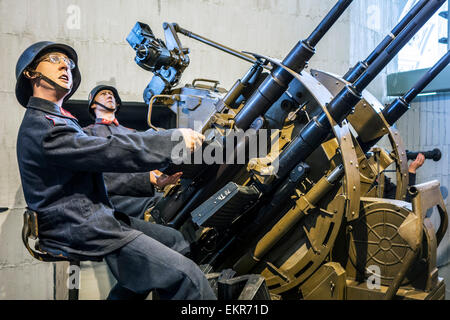 Deutsche WWII 20mm Flak 38 / Flakvierling Flak gun, Königliches Museum der Armee und der Militärgeschichte in Brüssel, Belgien Stockfoto