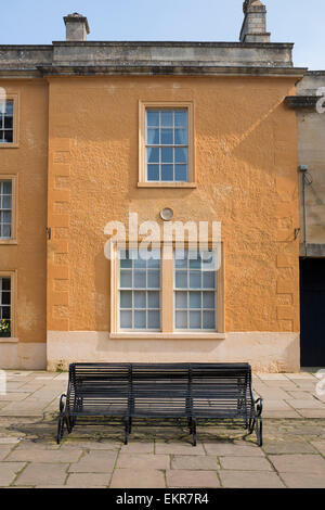 High Street-Eigenschaft in Corsham mit Sir Michael Tippett Komponist lebte hier Plaque Stockfoto