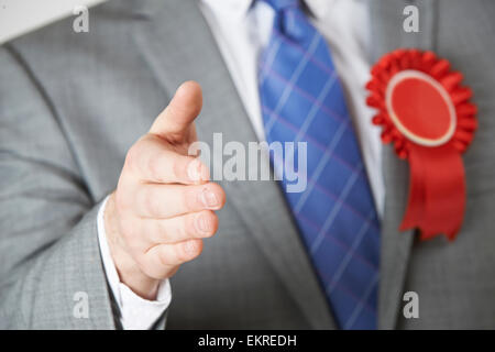 Nahaufnahme des Politikers, die Hand auszustrecken Stockfoto