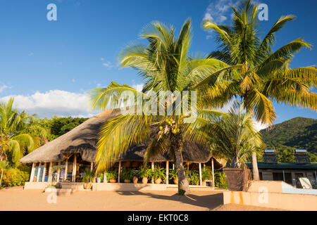 Unterkunft im Lake Malawi National Park, die weltweit erste Süßwasser Nationalpark der Welt, am Cape Maclear am Ufer des Lake Malawi, Malawi, Afrika. Stockfoto