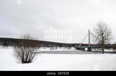 Rovaniemi die Holzfäller Kerze Brücke, Lappland, Finnland Stockfoto