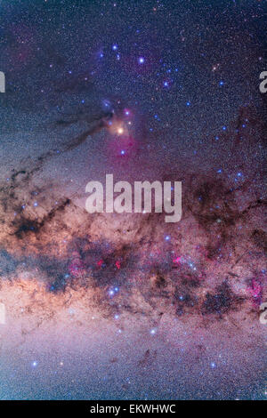 Alle Scorpius, sowie Teile der Lupus und Ara Regionen der südlichen Milchstraße. Entlang der Milchstraße sind zahlreiche Nebel gehören Stockfoto