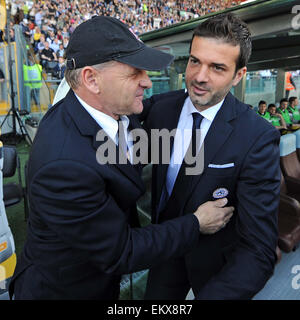 Cheftrainer von Palermo Palermo Giuseppe Iachini grüßt Udinese Trainer Andrea Stramaccioni Stockfoto