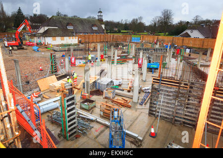 Blick hinunter auf Geschäftshaus Baustelle. Stockfoto