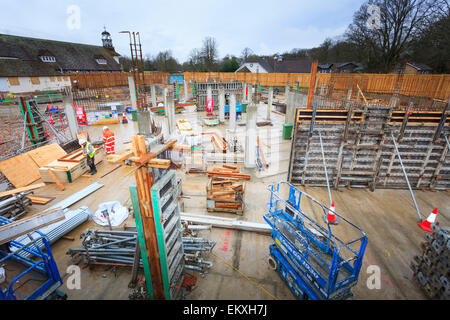 Blick hinunter auf Geschäftshaus Baustelle. Stockfoto