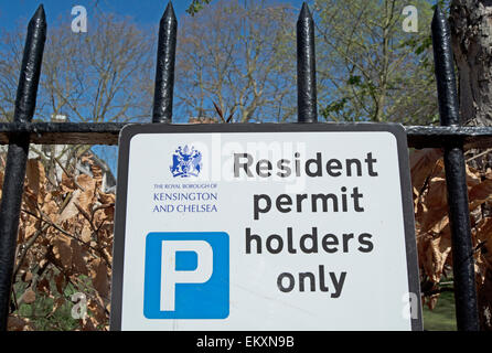 Aufenthaltserlaubnis-Inhaber nur Parkplatz melden Sie sich an das royal Borough of Kensington und Chelsea, London, england Stockfoto