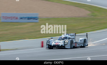 LE MANS, Frankreich - 14. Juni 2014: Porsche 919 Hybrid (#14, LM P1-H) Porsche Teams (Deutschland) Stockfoto