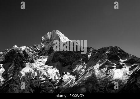 Gekappte Thamsherku Schneeberg, auf den Everest base camp Trek, UNESCO-Weltkulturerbe, Sagarmatha Nationalpark, Stockfoto