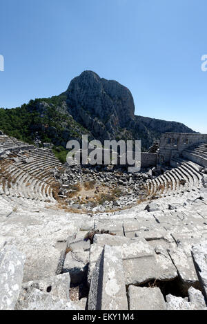 Der griechischen Antike Theater gestylt, in hellenistischer Zeit gebaut und renoviert während der Römerzeit. Termessos, Südtürkei. Th Stockfoto