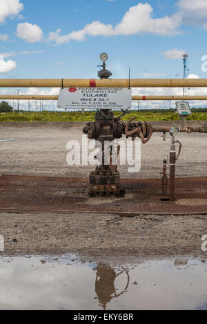 Tiefen Injektion gut für die Entsorgung von Öl-Bohr- und Fracking-Abwasserreinigung verwendet. Shafter, Kern County, Kalifornien Stockfoto