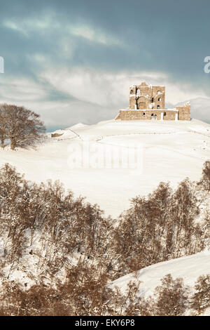 Auchindoun Burgruine in der Nähe von Dufftown in Schottland. Stockfoto