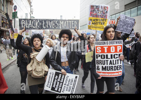 New York, New York, USA. 14. April 2015. Tausende versammelten sich in verschiedenen Städten der USA zu senden, dass die Botschaft, die Ermordung von Polizisten der jungen Männer der Farbe jetzt aufhören muss. Bildnachweis: David Grossman/Alamy Live-Nachrichten Stockfoto