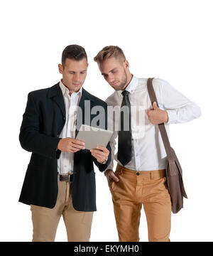 Zwei junge hübsche Geschäftsleute in Vereinbarung Stockfoto