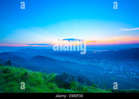 Berg-Sonnenuntergang Stockfoto