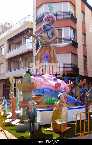 Valencia Fallas Fiesta - Skulptur in Burriana-Spanien Stockfoto