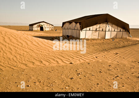 Sahara Wüste Türen Bereich Szene, Zagora, Marokko Stockfoto