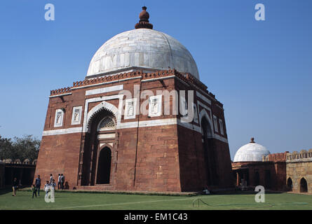 Ghiyas-Ud-Din Grab Tuqlaqabad Fort Delhi Indien Stockfoto