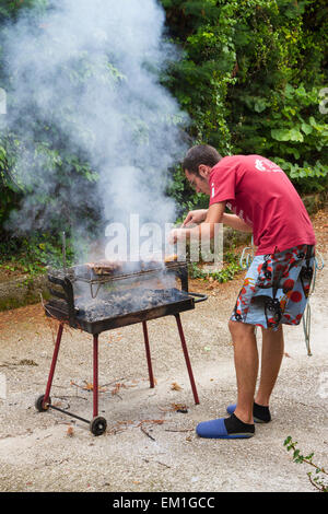 Koteletts auf dem Grill. Stockfoto